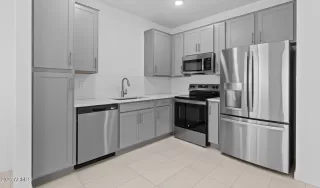 Photo #5: 6866958 Listing