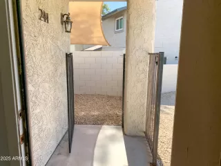 Photo #4: 6867092 Listing