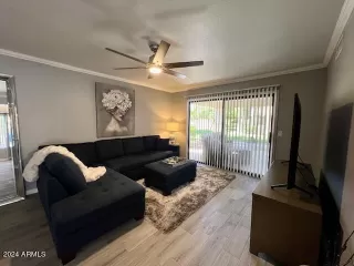 Photo #6: 6867162 Listing 