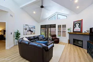 Photo #1: 6867192 Listing 