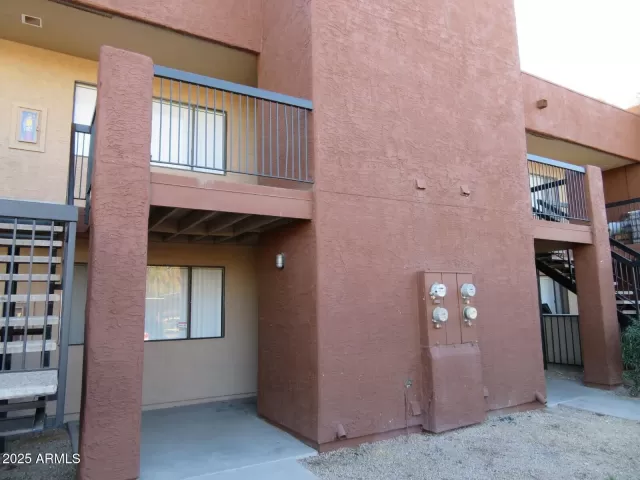 MLS: 6867288 Condo For Sale