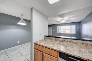 Photo #5: 6867288 Listing 