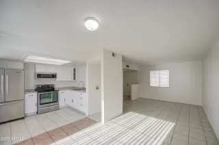 Photo #4: 6867304 Listing 