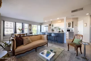 Click for more information on MLS # 6867411 : 2201 N CENTRAL AVENUE#3C More Details about MLS # 6867411 : 2201 N CENTRAL AVENUE#3C