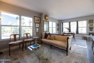 Photo #4: 6867411 Listing 