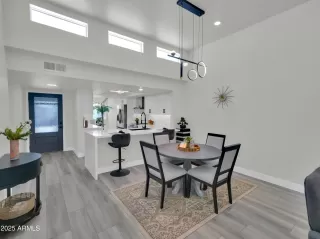 Photo #4: 6867502 Listing