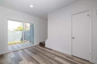 Photo #6: 6867531 Listing