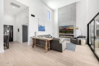 Photo #1: 6867534 Listing 