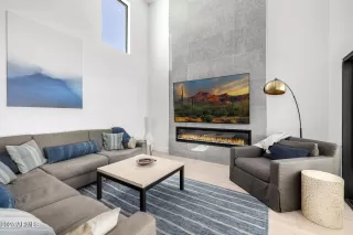 Photo #2: 6867534 Listing 