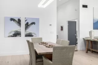 Photo #6: 6867534 Listing 