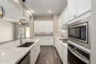 Photo #1: 6867565 Listing