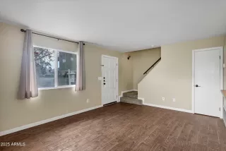 Photo #3: 6867631 Listing