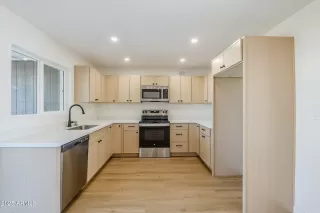 Photo #2: 6867727 Listing 