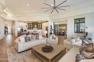 Photo #1: 6867739 Listing 