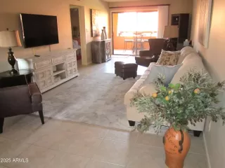 Photo #1: 6868056 Listing 