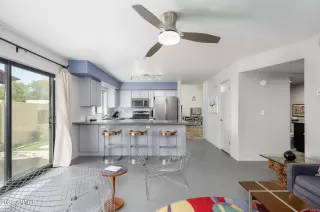 Photo #5: 6868121 Listing