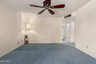 Photo #3: 6868178 Listing