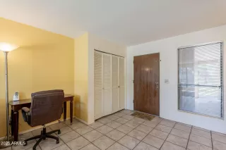 Photo #6: 6868281 Listing