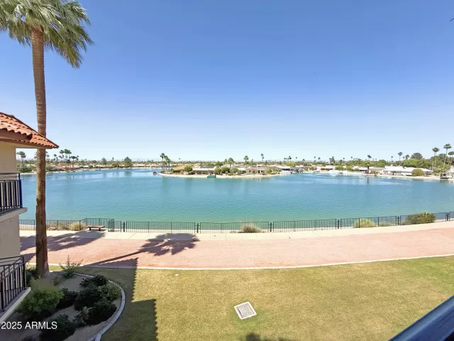 MLS: 6868285 Condo For Sale