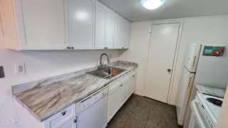 Photo #4: 6868298 Listing 