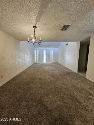 Photo #2: 6868313 Listing 