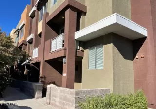 Photo #1: 6868414 Listing