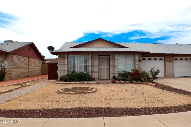 MLS: 6868497 Condo For Sale
