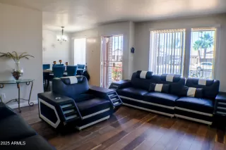 Photo #3: 6868497 Listing