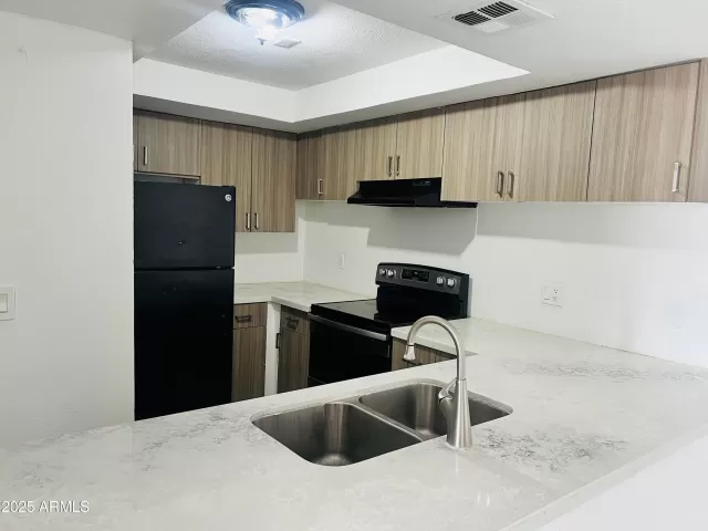 MLS: 6868543 Condo For Sale