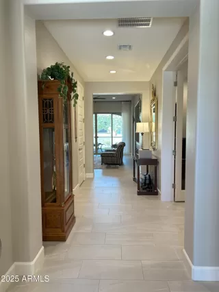 Photo #1: 6868705 Listing