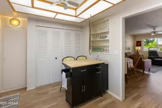 Photo #6: 6868730 Listing 