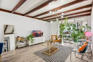 Photo #1: 6868790 Listing 