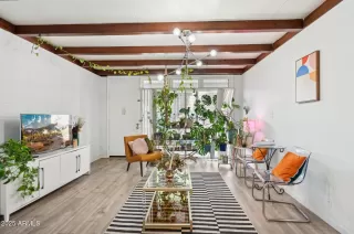 Photo #4: 6868790 Listing 