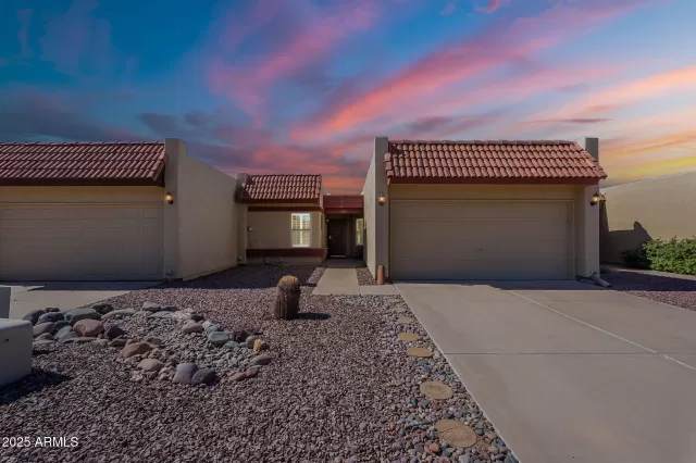 MLS: 6868851 Condo For Sale