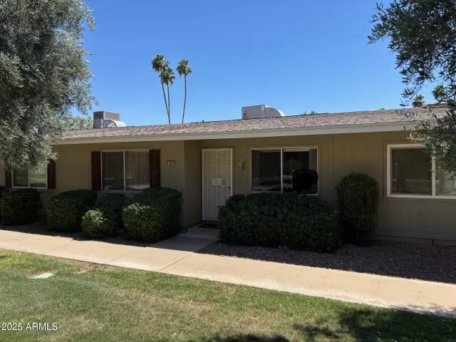 MLS: 6869016 Condo For Sale