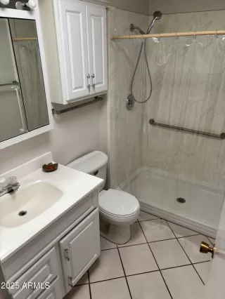 Photo #6: 6869016 Listing