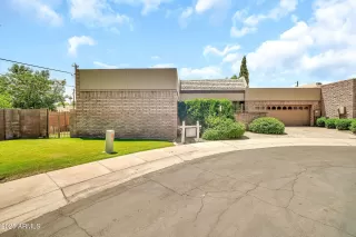 Click for more information on MLS # 6869112 : 7037 N 11TH DRIVE More Details about MLS # 6869112 : 7037 N 11TH DRIVE