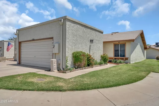 MLS: 6869169 Condo For Sale