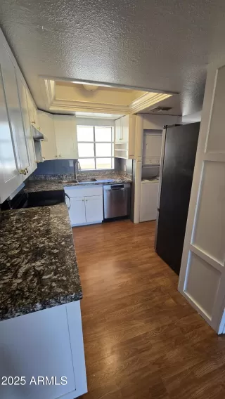 Photo #2: 6869179 Listing 