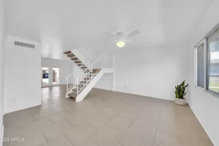 Photo #2: 6869323 Listing