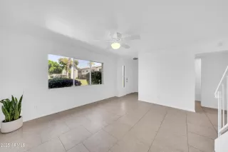 Photo #3: 6869323 Listing