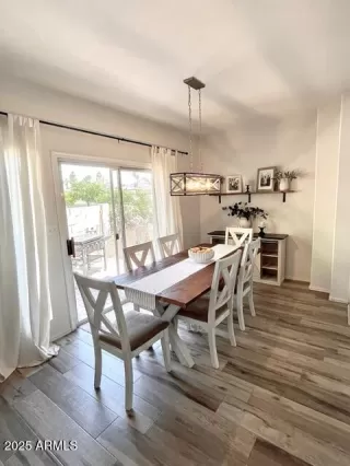 Photo #3: 6869367 Listing