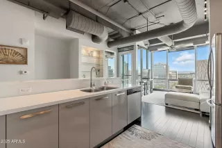 Photo #6: 6869714 Listing 