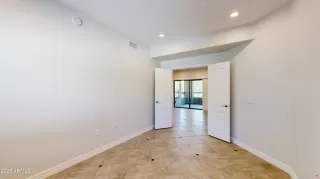 Photo #6: 6869729 Listing 