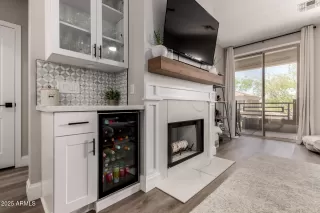 Photo #2: 6869801 Listing 