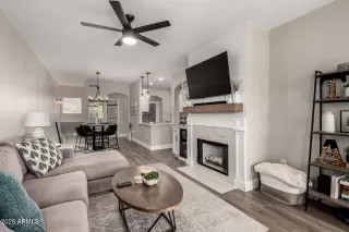 Photo #3: 6869801 Listing 