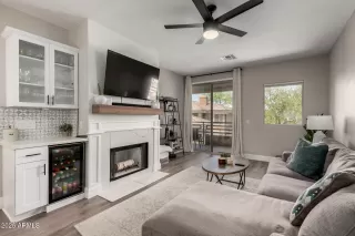 Photo #4: 6869801 Listing 