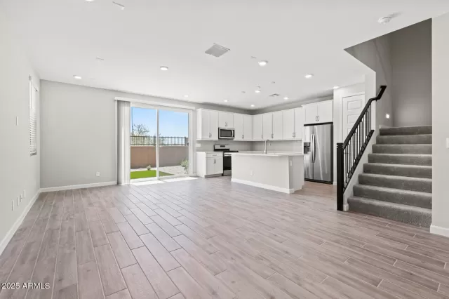 MLS: 6870304 Condo For Sale