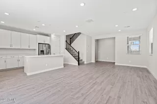 Photo #6: 6870304 Listing 