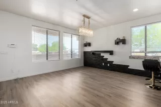 Photo #2: 6870336 Listing